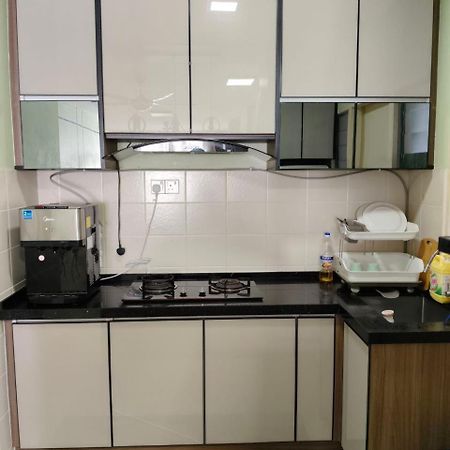 Nena Homestay Setia Alam, Air Conditioned, High Speed Internet Σαχ Αλάμ Εξωτερικό φωτογραφία