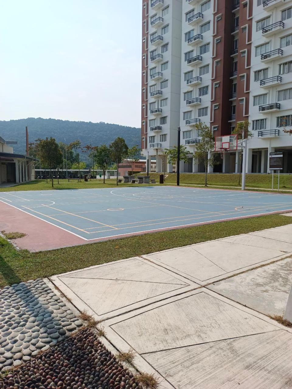 Nena Homestay Setia Alam, Air Conditioned, High Speed Internet Σαχ Αλάμ Εξωτερικό φωτογραφία