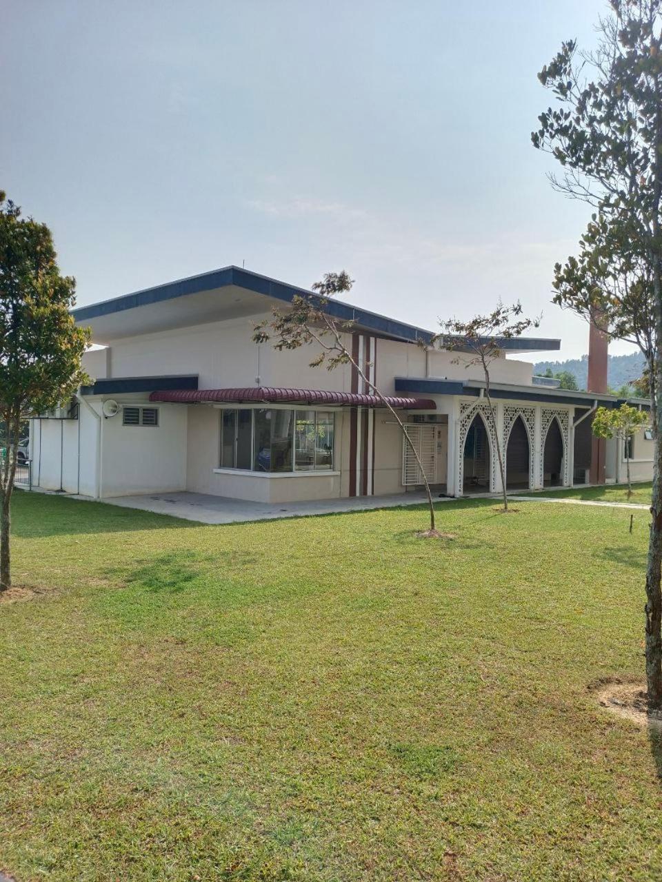 Nena Homestay Setia Alam, Air Conditioned, High Speed Internet Σαχ Αλάμ Εξωτερικό φωτογραφία